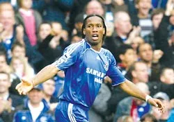 Drogba mới là cầu thủ xuất sắc nhất ảnh 1