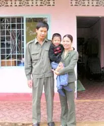 Hoa trong căn nhà nhỏ