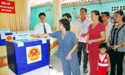 Dân chủ, đúng luật, an toàn, phấn khởi ảnh 6
