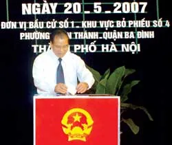 Dân chủ, đúng luật, an toàn, phấn khởi