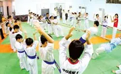 Ai bảo kéo co là dễ ? ảnh 1