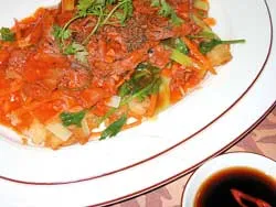 Phở xào giòn