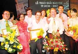56 tác giả - nhóm tác giả đoạt giải