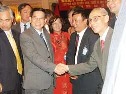 “Việt kiều ở Mỹ có quyền tự hào về những đóng góp thiết thực và nghĩa tình của mình đối với quê hương, gia đình”