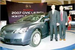 Honda Civic 2007 và nhu cầu tùy biến xe hơi