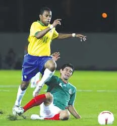 Brazil -  Chile: Năng lưc & thủ đoan ảnh 1