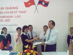 Thành lập Công ty Liên doanh Chế biến gỗ  Savimex–Champasak