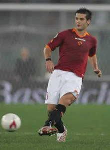 Spalletti: “Roma buộc phải bán Chivu” ảnh 1