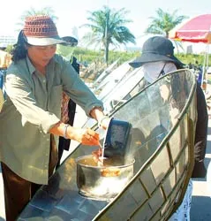 Nấu ăn bằng bếp năng lượng mặt trời