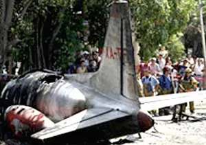 Mexico: Máy bay đâm ô tô, 9 người thiệt mạng