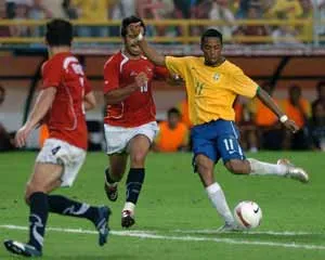 Dunga: "Brazil sẵn sàng từ bỏ lối chơi đẹp" ảnh 1