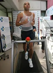 Sevilla & phong cách... "Con nhà nghèo" ảnh 1