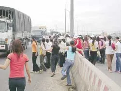 Người đi bộ từ chối... hầm chui, cầu vượt?