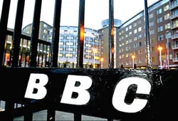 BBC lại chao đảo vì xì căng đan