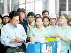 Xử lý các doanh nghiệp nợ BHXH vẫn theo kiểu “con kiến mà leo cành đa...”