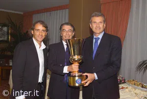 Kỳ cuối: Nguồn gốc “mối tình M & M” ảnh 1