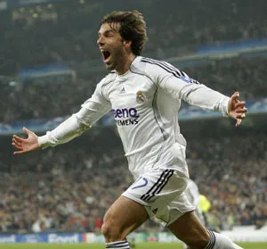 Van Nistelrooy thắng lớn ảnh 1