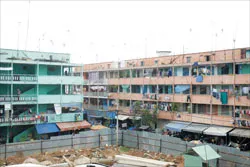 Gian nan cải tạo, di dời chung cư cũ