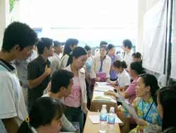 441 người được tuyển dụng tại chỗ