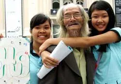 Free Hugs! “Ôm trọn trái tim” đến TPHCM