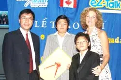 Trao học bổng du học hè cho thiếu nhi