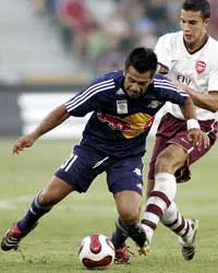 Chơi bóng với nụ cười