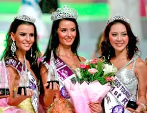 Nữ hoàng Du lịch quốc tế : Người đẹp Nga đăng quang