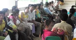 Bài 1: Đớn đau những “nụ” hồng