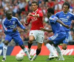 Tin buồn và... Tin mừng ảnh 1