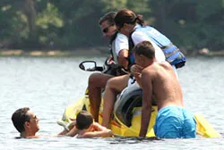 Kỳ nghỉ không yên ả