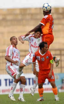 Thể Công  vẫn giữ ngôi đầu ảnh 3