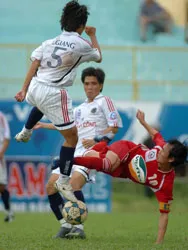 Thể Công  vẫn giữ ngôi đầu ảnh 1