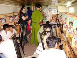 Phá tụ điểm kinh doanh Internet sex
