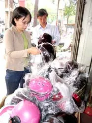 Ông Trần Văn Vinh, Phó Tổng Cục trưởng Tổng cục Tiêu chuẩn Đo lường Chất lượng: Tổng kiểm tra chất lượng nón bảo hiểm trên toàn quốc