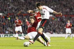 Kaka, AC Milan vượt lên tất cả ảnh 1