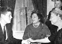 Bài 2: Tình bạn vĩ đại và cuộc đời vĩ đại