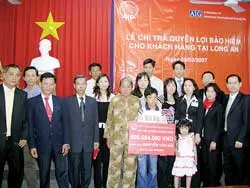 “Bảo hiểm không phải chỉ cho bản thân”