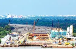 Kỳ 2: Nhanh lên, “phố  đông” !