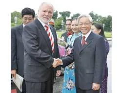 Chủ tịch HĐLB Đức thăm chính thức Việt Nam: Việt Nam ngày càng thu hút các DN Đức