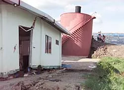 Nứt bờ bao bãi rác Phước Hiệp, huyện Củ Chi