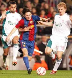 Bernd Schuster chê Liverpool đá… chán! ảnh 1