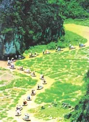 Khám phá khu Du lịch sinh thái Vân Long - Kênh Gà