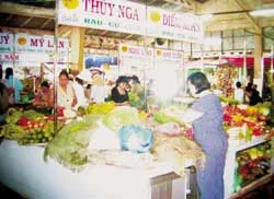 Chuyện vui ở chi bộ chợ Hòa Hưng