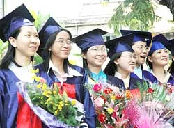 Kết thúc nhận hồ sơ xét tuyển NV 2: Điểm cao, cơ hội vẫn mong manh