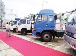 Loạn triển lãm ô tô