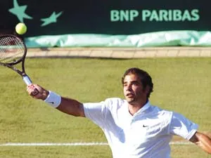 Cuộc đối đầu lịch sử