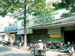 “Phố Wall Sài Gòn” thời “đèn đỏ”