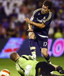 Real mất điểm, Atletico đã thắng ảnh 1