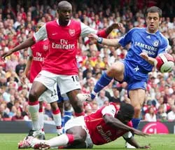 Hốt bạc nhờ Emirates: Arsenal giàu có nhất nước Anh