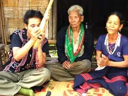 Người hát hồn thiêng của núi